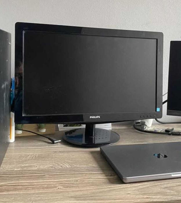 Monitor Philips de 21.5 “