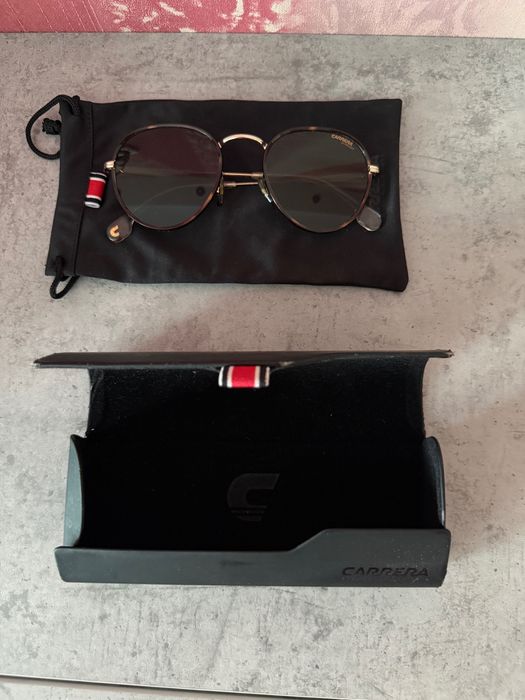 Слънчеви очила carera