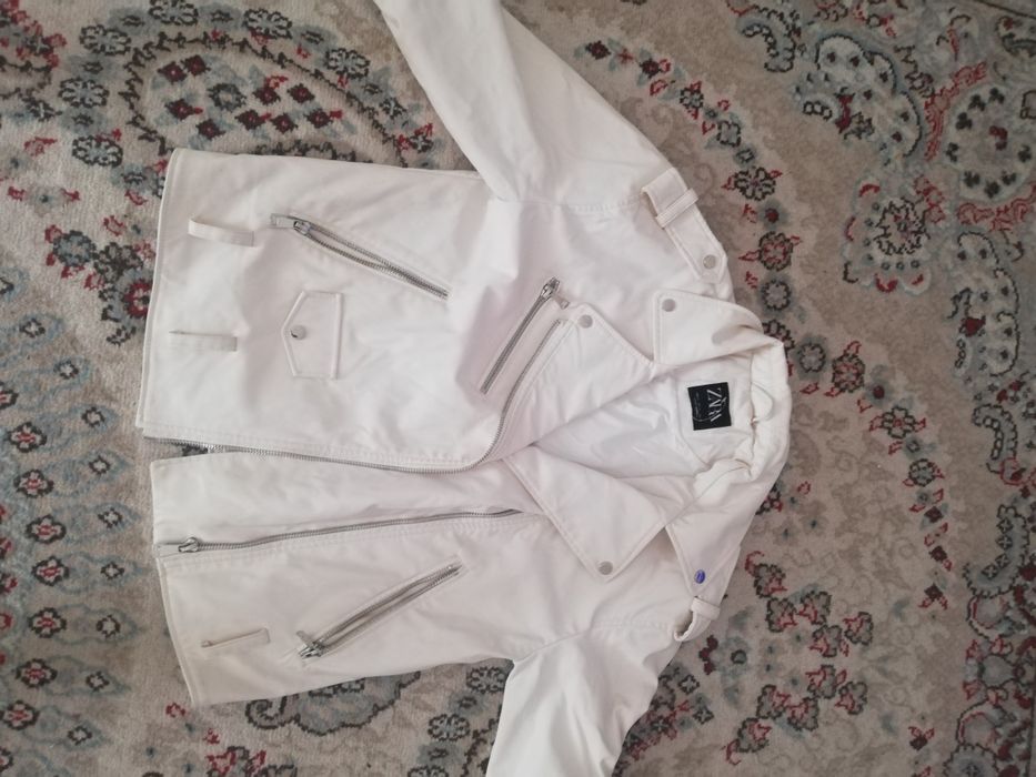 Продам женскую одежду