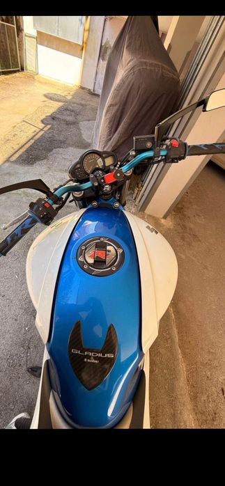 Suzuki Gladius 650