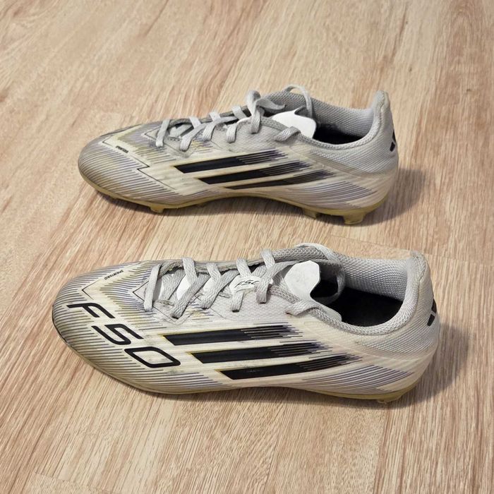 Ghete fotbal copii Adidas F50 League - nr. 36 - stare bună