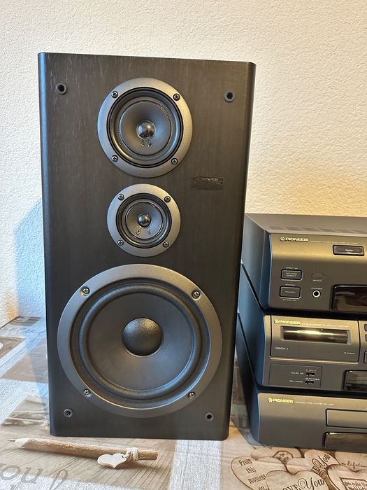 Sistem Pioner jbl Bose hartmann Kardon