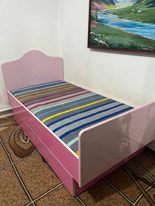 Кровать для девочек