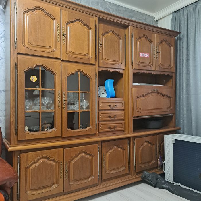 Mobila veche lemn masiv