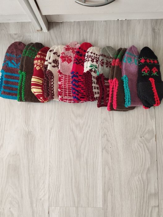 Плетени терлици и чорапи