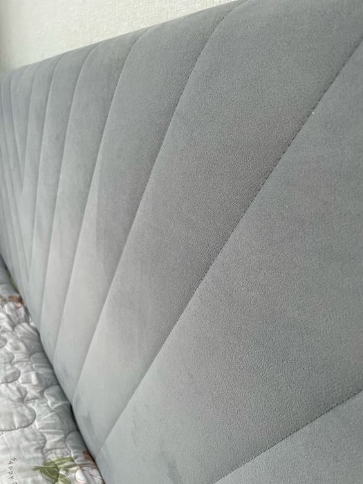 Двухспальная кровать