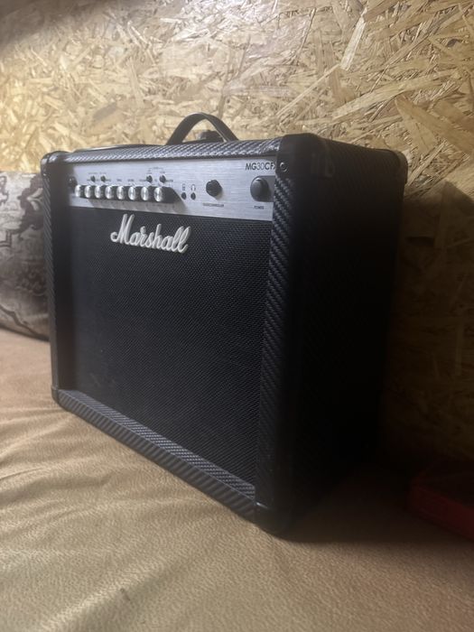 Комбоусилитель Marshall MG30CFX