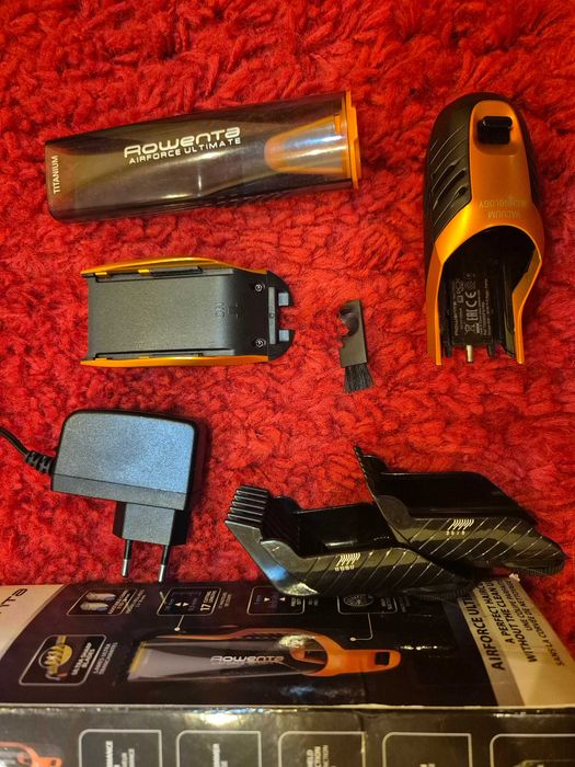 Aparat de tuns cu vacuum Rowenta TN9300F5