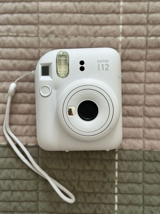 Fujifilm Instax Mini 12-Моментальная фотокамера,