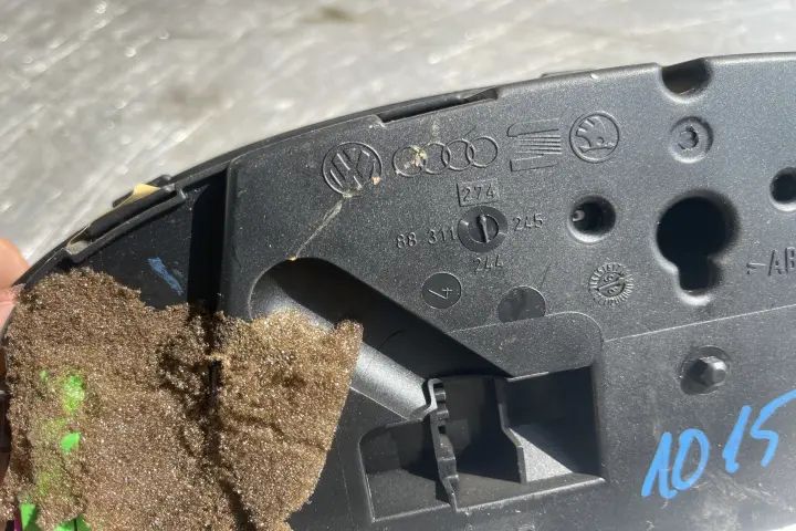 Ceasuri bord Volkswagen VW Passat 1998 1.8 Syncro MT (125 hp)