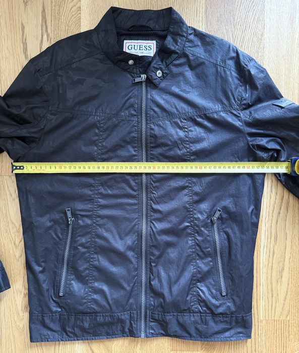 Пролетно- есенно яке Guess 100% оригинал!!! Размер S