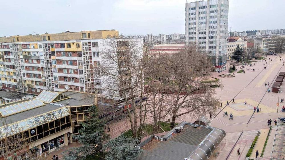 Дава се под наем Двустаен апартамент в Добрич, Център - 65 кв.м за 326.4 € - Снимка #9