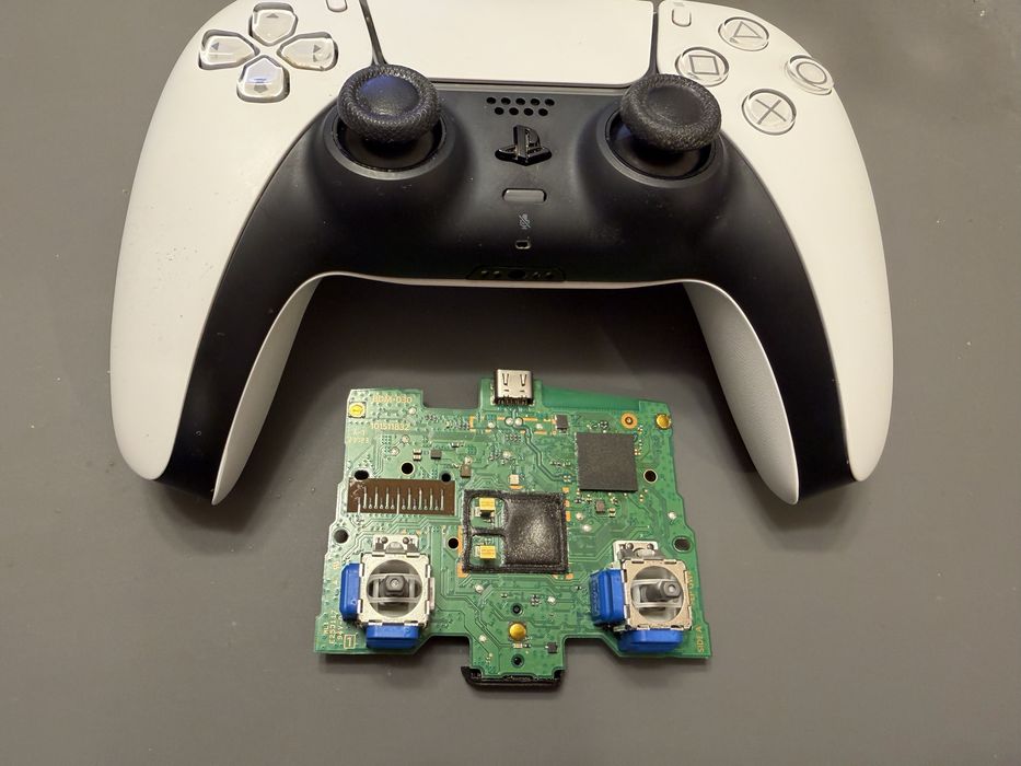 Reparatii Controllere PS5, UPGRADE  Analoage TMR, Hall Effect