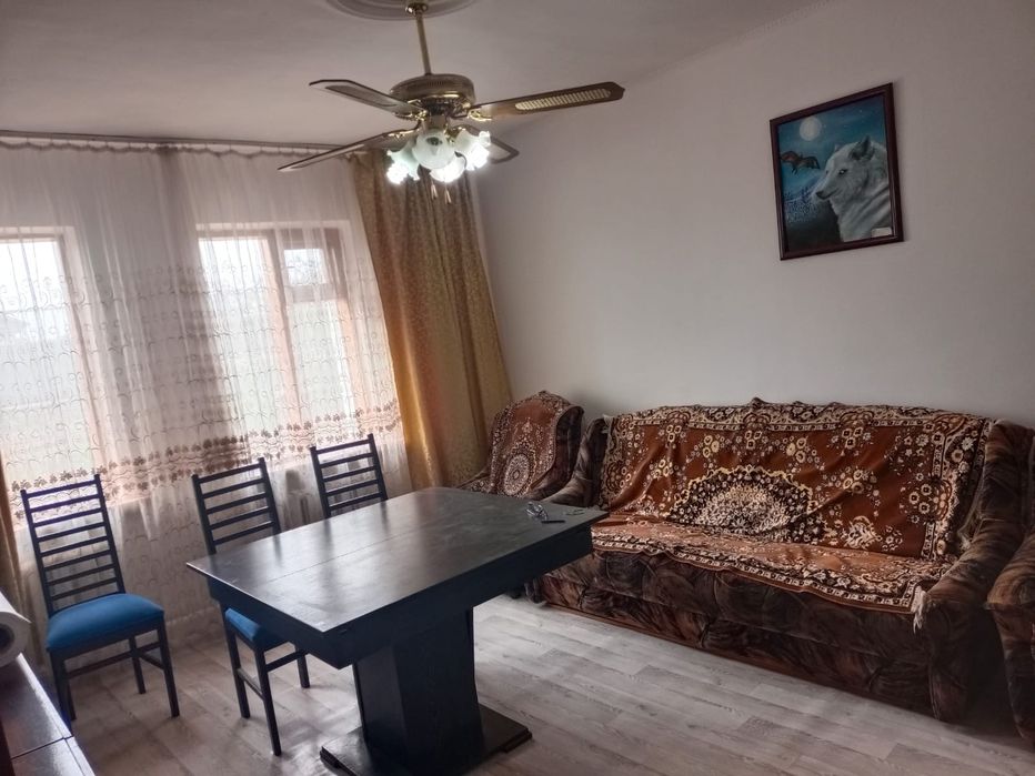 Продам дом с 2 гаражами