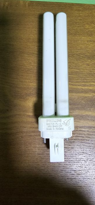 Лампи тип луна с луминисцентни крушки