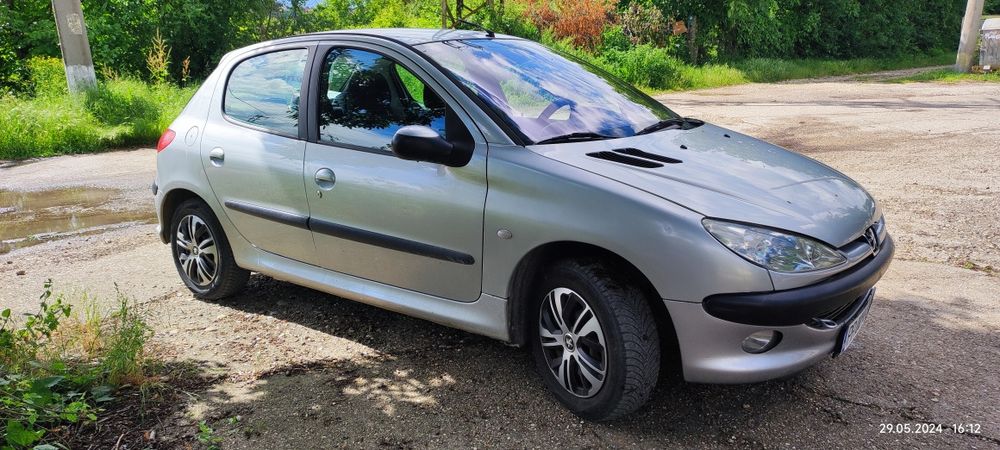 Peugeot 206 бензин