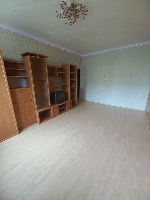 Продам стенку срочно