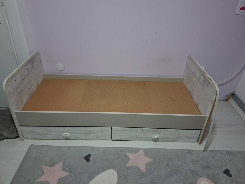 Детски креват с матрак