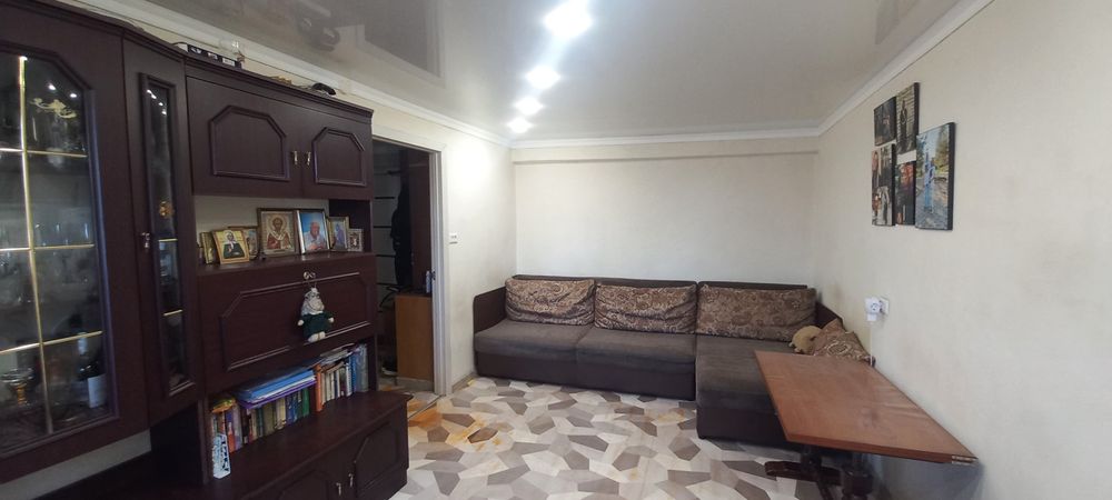 Продается  2 комнатная квартира