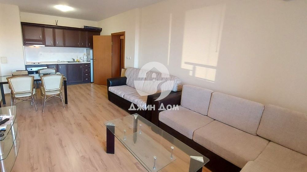 Продава се Тристаен апартамент в Обзор - 100 кв.м за 536 €/кв.м - Снимка #2