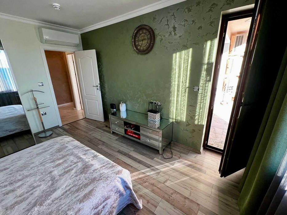 Продава се Тристаен апартамент в Несебър - 114 кв.м за 2325 €/кв.м - Снимка #11