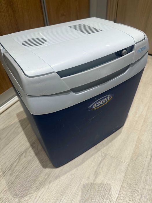 Хладилнa чанта Ezetil - , 26л, 12V-220V студено