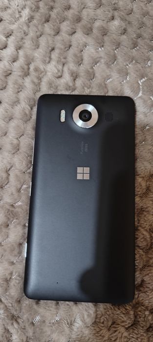 Nokia Lumia 950 impecabil.