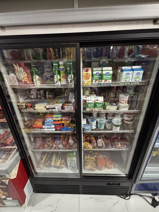 Холодильник витринный