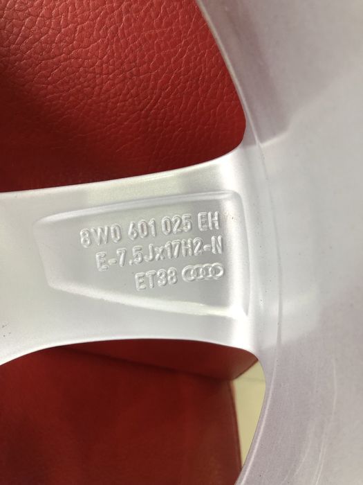 Оригинални джанти Audi 5x112 17цола.