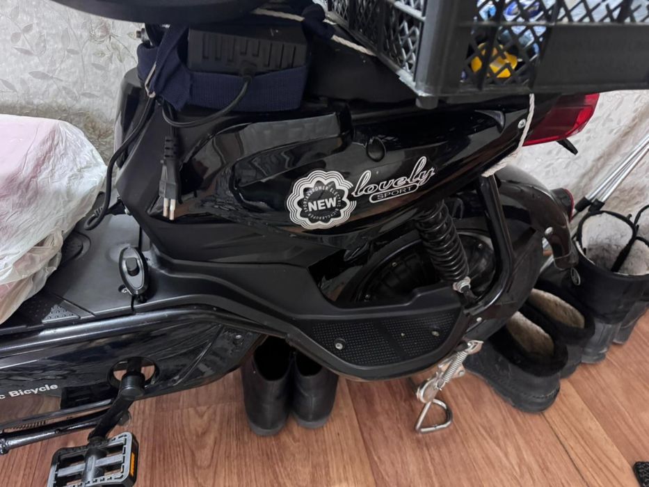 Продам Электро мопед