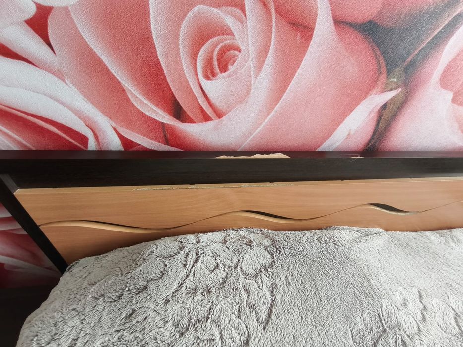 Двуспальная кровать