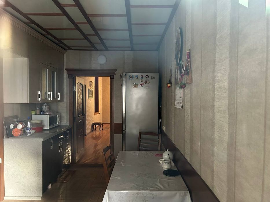 Срочно продаётся 7-соток 5-комнота Дархан