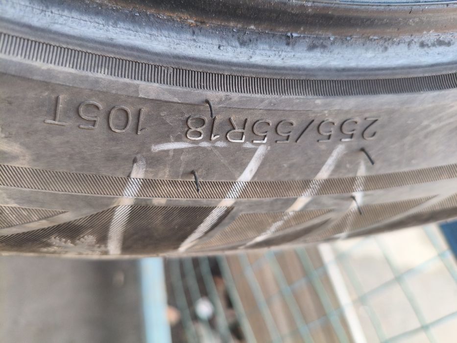 Шины комплект 255/55   R 18
