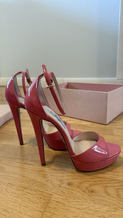 Sandale PRADA marimea 37
