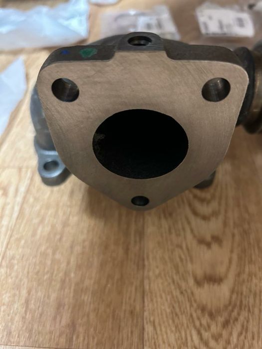 Продам выпускной коллектор