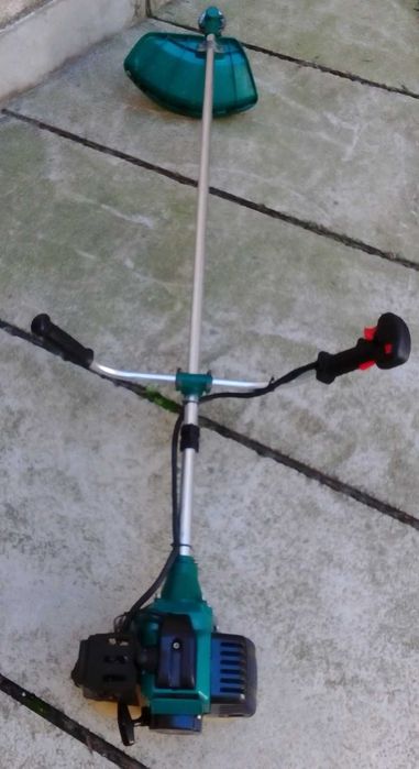 Бензинов тример за трева