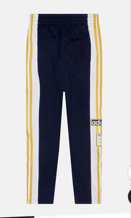 Чисто нова долница adidas