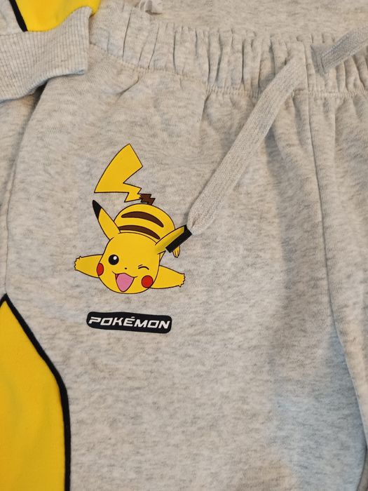 Trening Pokemon baieti