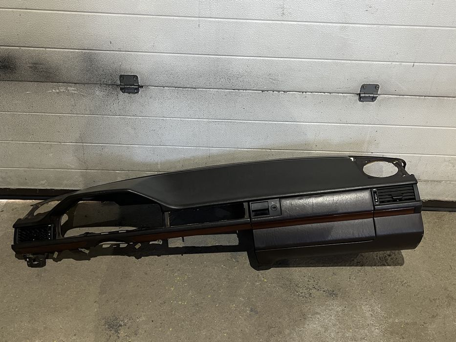 Разбор Мерседес w124 E220