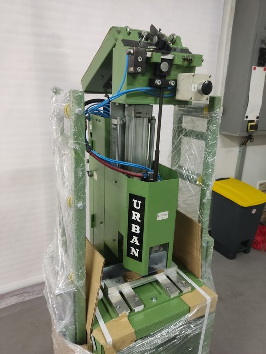 Автоматична винтонавивна машина Urban - Германия