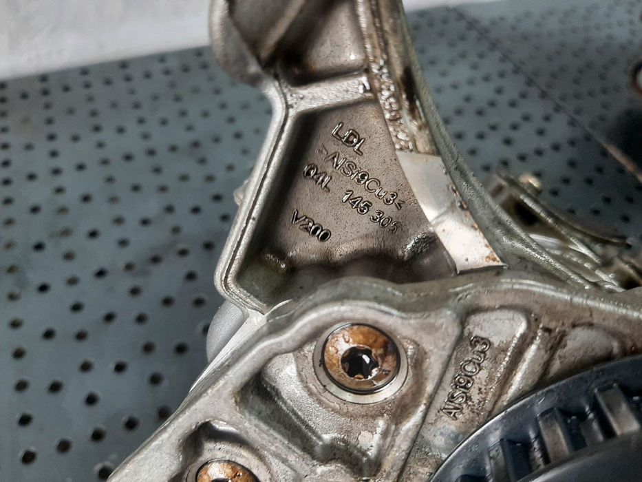 Pompa ulei audi a3 8v vw golf 7 seat leon skoda octavia 3 1.6 tdi cxx 04l145305