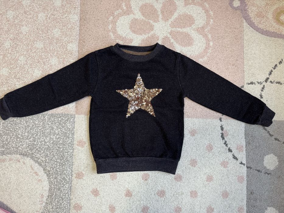 Lot bluze si caciuli