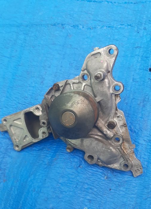 Корпус помпы 6G72 MITSUBISHI