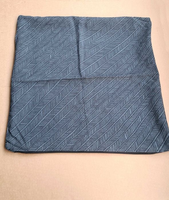 Различни калъфи за възглавници сини