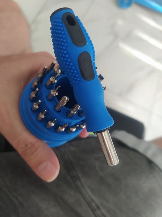 Отвёртки с насадками для мелких работ