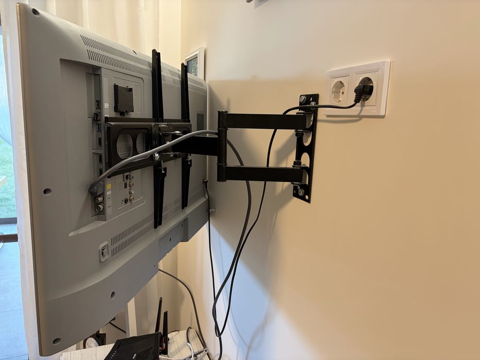 Телевизор Samsung 40” LED 4k