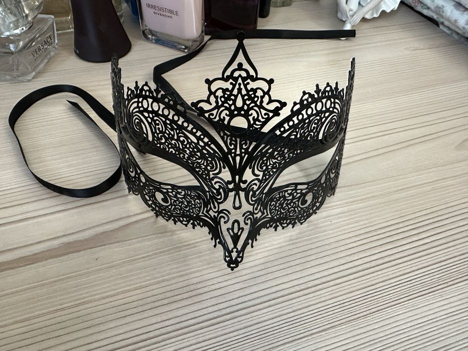 Маска для карнавала или шоу