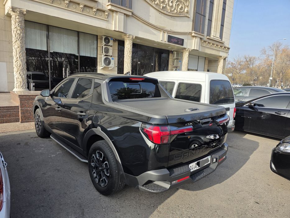 Hundae Santa Kruz Qora 2024 Yil 8900 Prabek