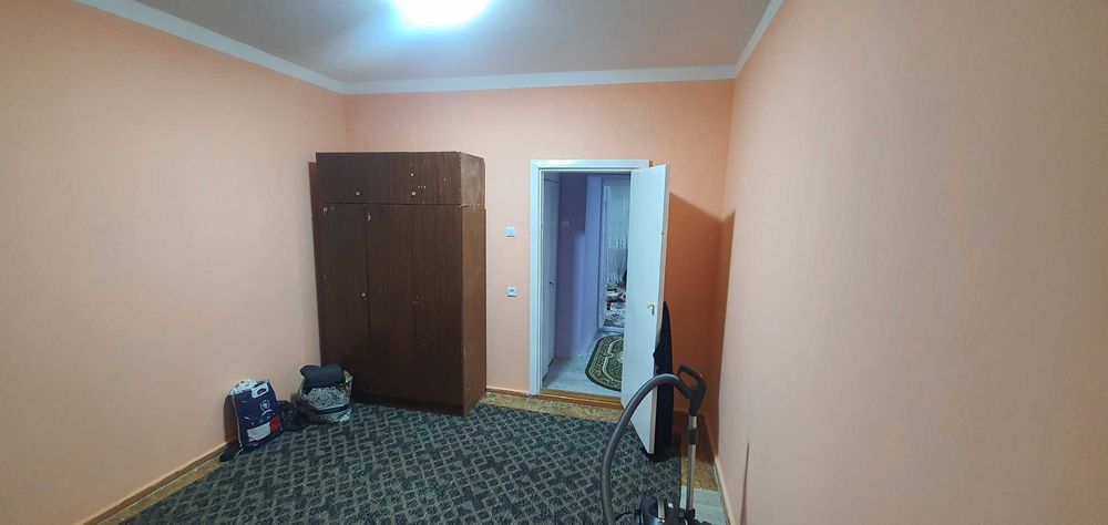 Фарғона ш А.Навоий кўчаси (Каском) 4 этажлик домни 3 этажида жойлашган