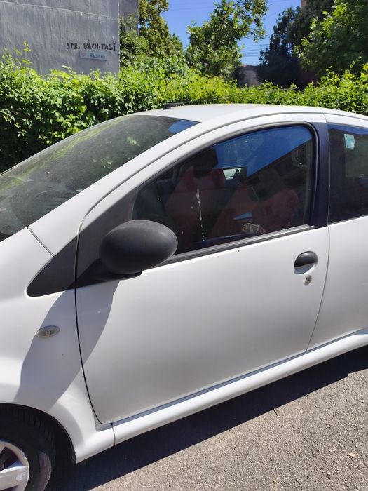 Vând Toyota Aygo